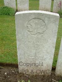 Etaples Military Cemetery - Carruthers, J